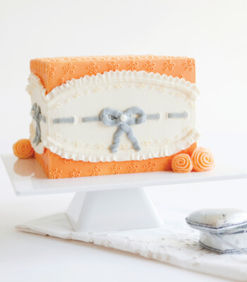 orange_buttercream_cake